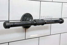 Load image into Gallery viewer, Fe20six Pipework pipe vintage double toilet roll holder