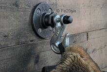 Load image into Gallery viewer, Fe20six vintage silver coat hook